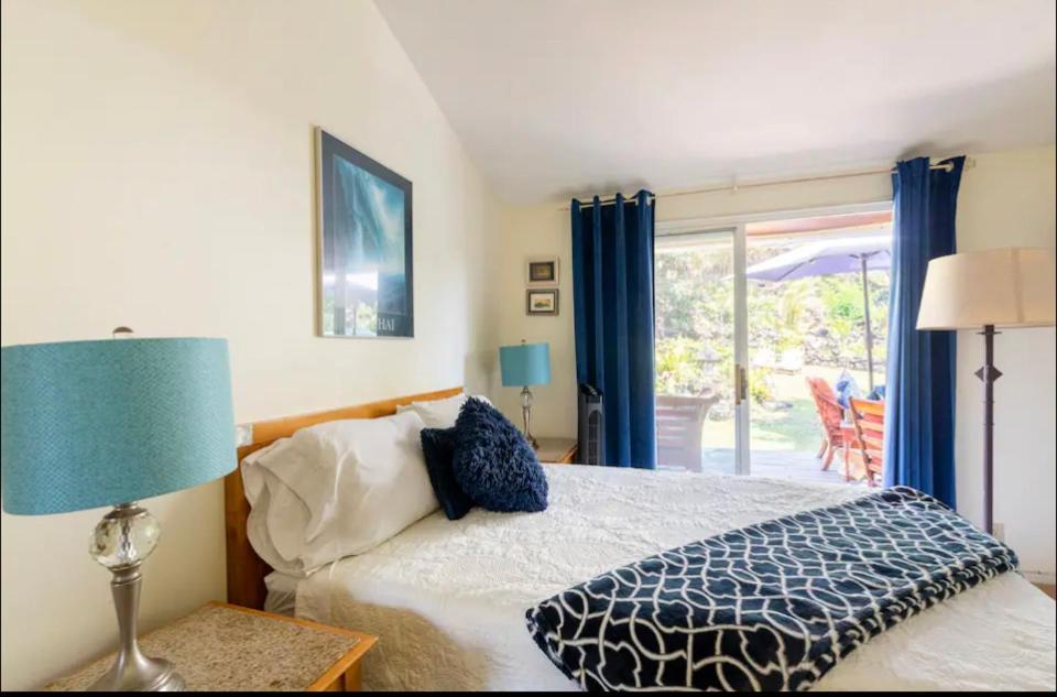 Kona Surf Ohana Hotel Кайлуа Кона Екстериор снимка